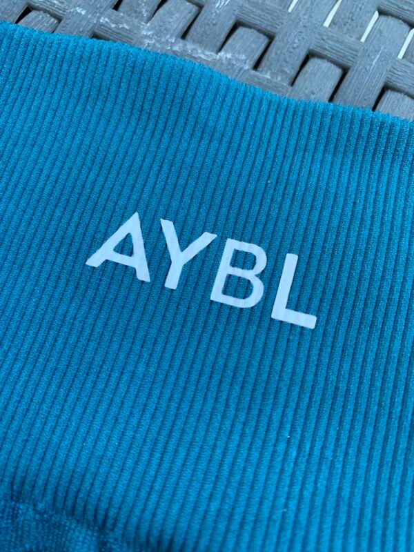 AYBL - Flare seamless legging (M) – Image 4