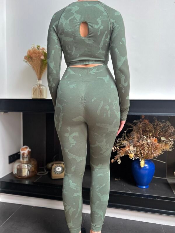 Gymshark - Adapt camo seamless legging (L/40) – Image 2