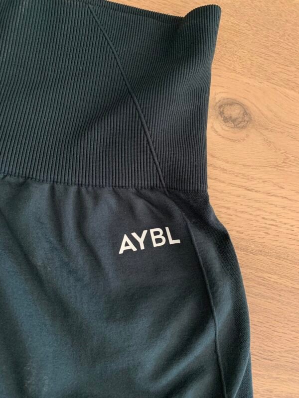 AYBL - Empower seamless short (M/38) – Image 5