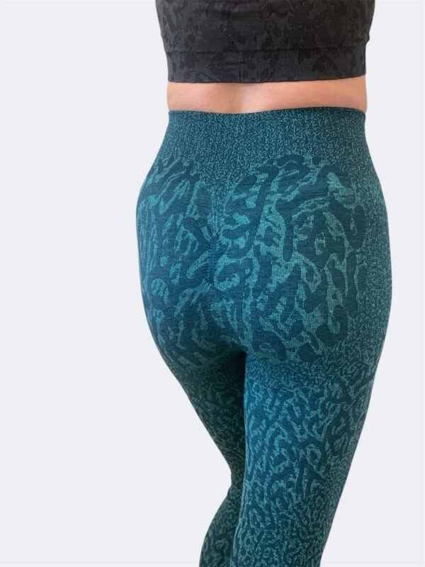 Gymshark - Adapt animal seamless legging (M/38) – Image 3